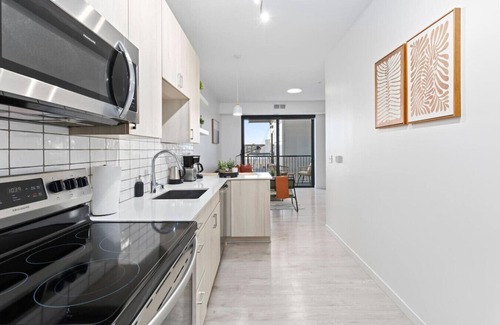 Uptown Apartment | Uptown Apt | Near Lake Bde Mka, Downtown & Museums