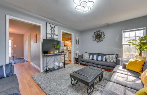 Enderly Park House | Uptown Charlotte Townhome with Patio and Yard!