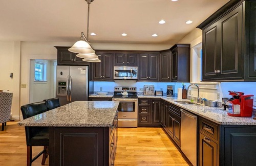 Meredith House | Uptown Charmer, Meredith near Winnipesaukee!
