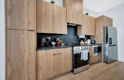 Dallas House | Uptown Escape l Stylish Stay near Downtown Dallas