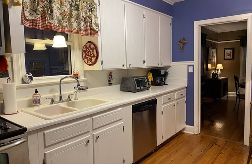 High Point House | Uptown Oasis Eclectic Cottage