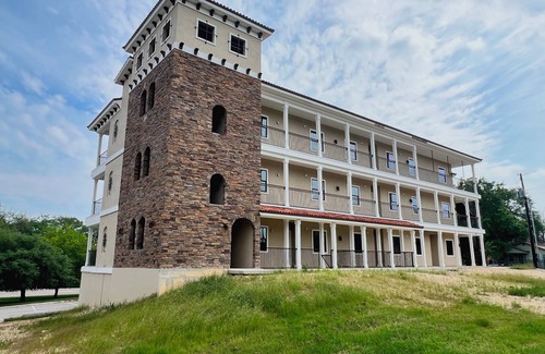 New Braunfels Condo | Uptown River Front Condos #103