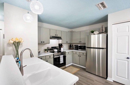 St. Augustine House | Uptown St Augustine, Patio, Fire Pit, Free Parking