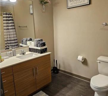 Fourth Ward Apartment | Uptown Stay and Adventures with Pool, Bars & Shops