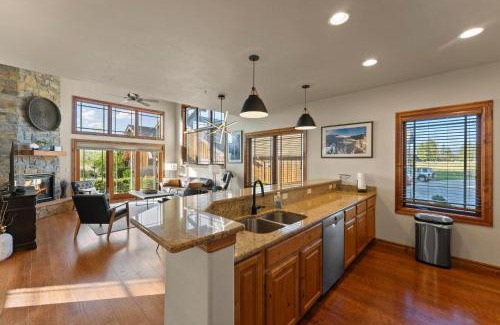 Pagosa Springs House | Uptown Townhome