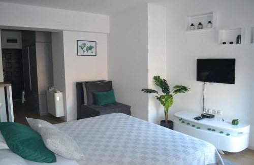 Medijana Apartment | Urban Apartment
