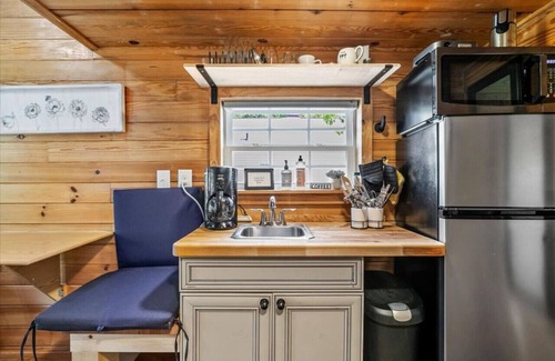 Greensboro House | Urban Birdhouse Downtown Greensboro Tiny House ADU
