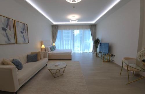 Jumeirah Lake Towers Apartment | Urban Calm - Studio in Me Do Re - JLT