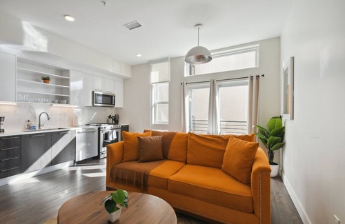 Highland Condo | Urban Elegance | Espadin LoHi