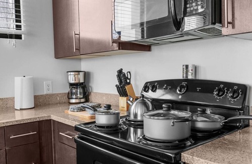 Five Points South Condo | ~ Urban Elegance: Stylish 2BR Near Everything ~