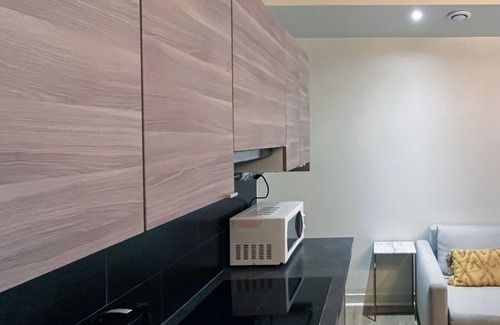 Quartier du Faubourg-Montmartre Apartment | Urban Flat 06 - Charming 2 BDR in Paris