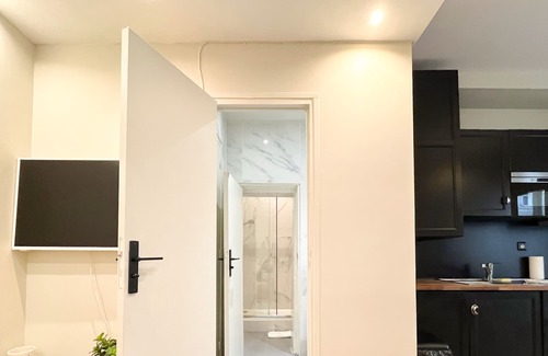 Quartier du Faubourg-Montmartre Apartment | Urban Flat 07 - Charming 1BDR Flat near Grands Boulevards