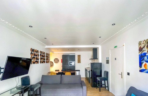 Vivienne Apartment | Urban Flat 104 - Opera Perfect Flat