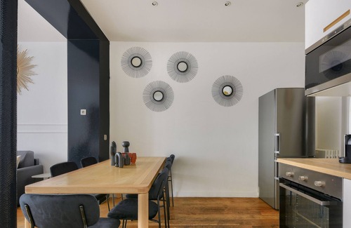 Vivienne Apartment | Urban Flat 34 - Beautiful 3 Bedroom Paris Louvre