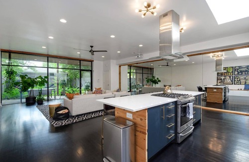 North Park House | Urban Forest Retreat -great for couples or solo travelers