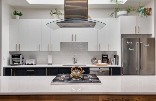 North Park House | Urban Forest Retreat -great for couples or solo travelers