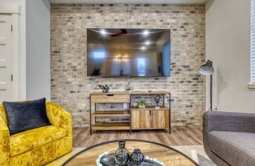 Veterans Park Condo | Urban Idaho Whitewater Park, BSU, Downtown