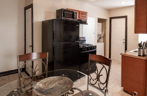 St. Louis Apartment | Urban Luxury on a Budget