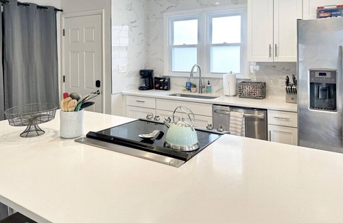 Downtown House | Urban Oasis - Mins From Downtown Raleigh