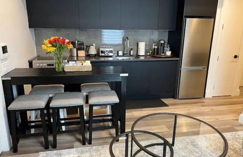 Clinton Hill Apartment | Urban Sanctuary Clinton Hill!