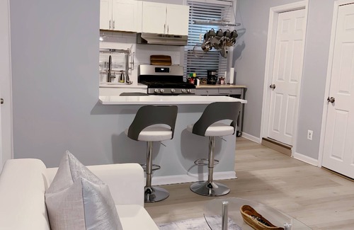 Glen Ridge Apartment | Urban Suite