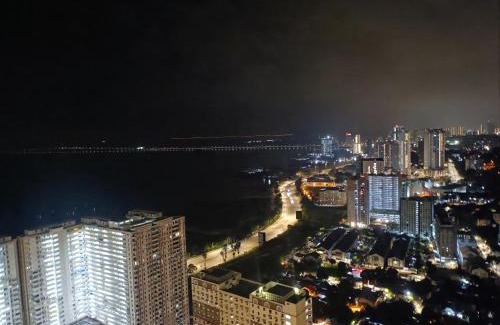 George Town Apartment | Urban Suites 3 Rooms, Cat Theme & Romantic