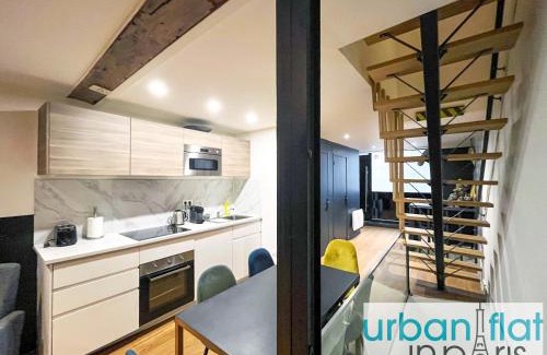 Quartier du Mail Apartment | UrbanFlat 31 - Triplex Loft in Central Paris