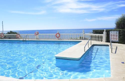 Sitio de Calahonda Apartment | Urbanization on the Beach Front 1-3