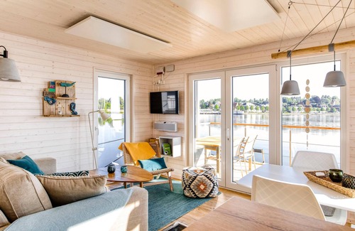 Fehmarnsund House | Urlaub auf dem Hausboot Erholung pur für Wasser- und Auch Viele Landratten!