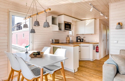 Fehmarnsund House | Urlaub auf dem Hausboot Erholung pur für Wasser- und Auch Viele Landratten!