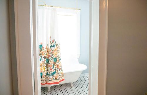 Treme Apartment | Ursulines Charming 1 Bedroom Monthly Rental