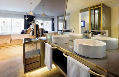 Ibiza Town Hotel | Ushuaïa Ibiza Beach Hotel - Adults Only - Club Entrance Included