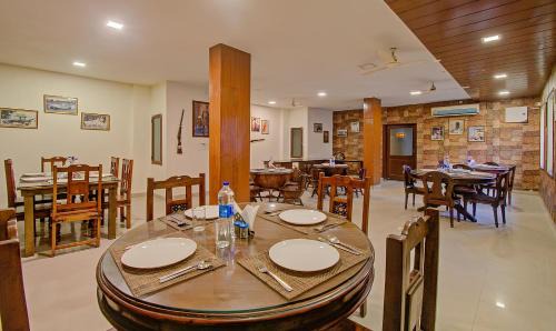 Vidhyadhar Nagar Hotel | Utsav Vilas