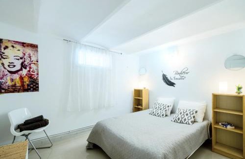 Pont de Vivaux Apartment | vélodrome F4 dans villa 5 lits parking et piscine partagee
