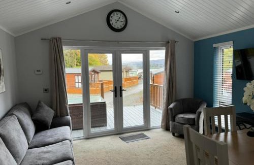 Troutbeck Bridge Apartment | V+B Hygge