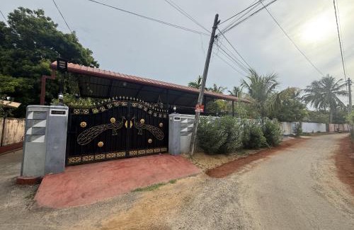 Vadamaradchy North House | V L Guest House