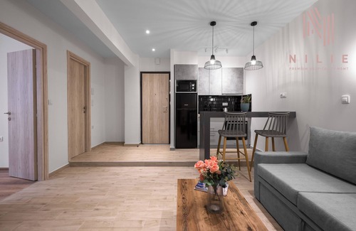 Vardaris Apartment | V1 Boutique Residences, Nilie Hospitality MGMT