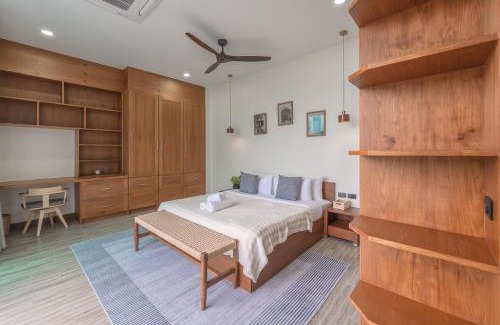 Bang Tao House | V226 4BR Pool Villa Near Laguna, Golf & Beaches