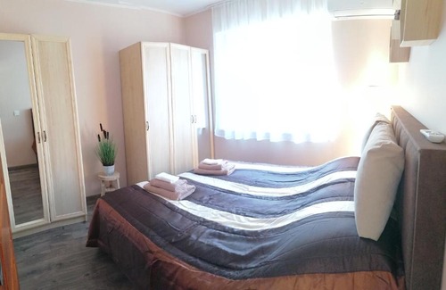Siofok-Szabadifurdo House | V7 Petite Maison