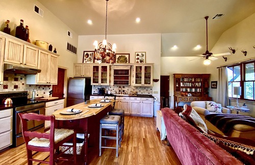 Marble Falls Villa | V700 Ranch: Guesthouse. Outstanding Views with Absolute Peace and Tranquility!
