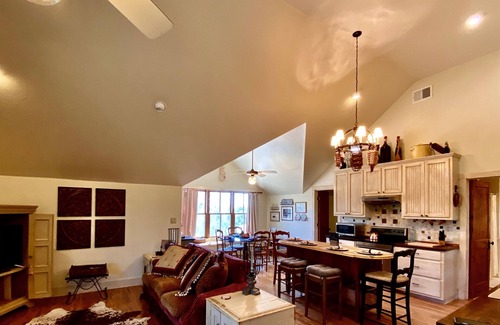 Marble Falls Villa | V700 Ranch: Guesthouse. Outstanding Views with Absolute Peace and Tranquility!