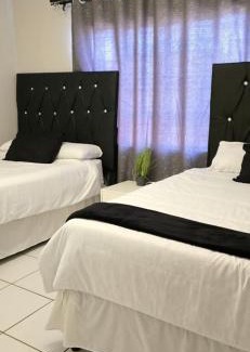 Vanderbijlpark House | Vaal Self Catering close to Vaal Mall and Aquadome