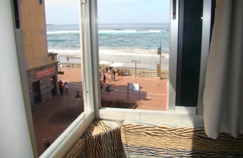 Las Palmas de Gran Canaria Apartment | Vacacional Playa Las Canteras