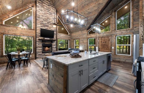 Hochatown Cabin | Vacana Highwest Games, Play Set, Hot Tub, Fire Pit, Pets