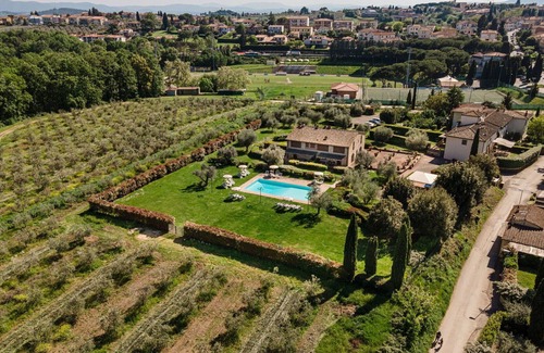 San Pietro in Bossolo House | Vacation Home in Tavarnelle Val Di Pesa with 2 bedrooms sleeps 4