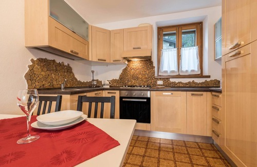 Vesio Apartment | Vacation Apartment "Casa Holidays Moreli Little" with Mountain View & Terrace
