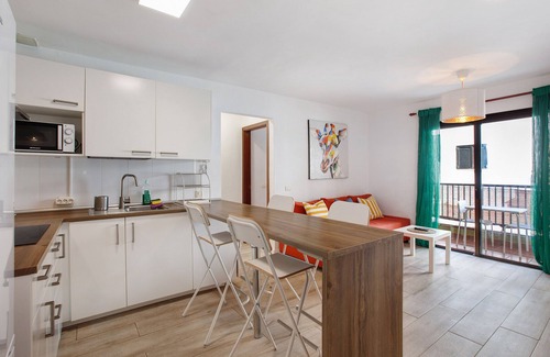 Punta del Hidalgo Apartment | Vacation Apartment 'Apto Aguacada' with Balcony and Wi-Fi