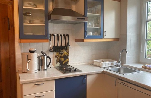 Vitte Apartment | Vacation apartment 1 east - Holiday home Butje