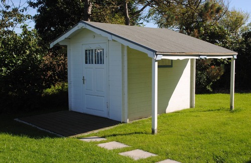 St. Peter-Ording Apartment | Vacation apartment Ore, upper floor right - Haus Nordseebude