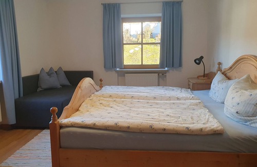 Bischofswiesen Apartment | Vacation apartment no. 6 for 1-5 persons, approx. 70 m², 1 bedroom, bed-sitting room, balcony